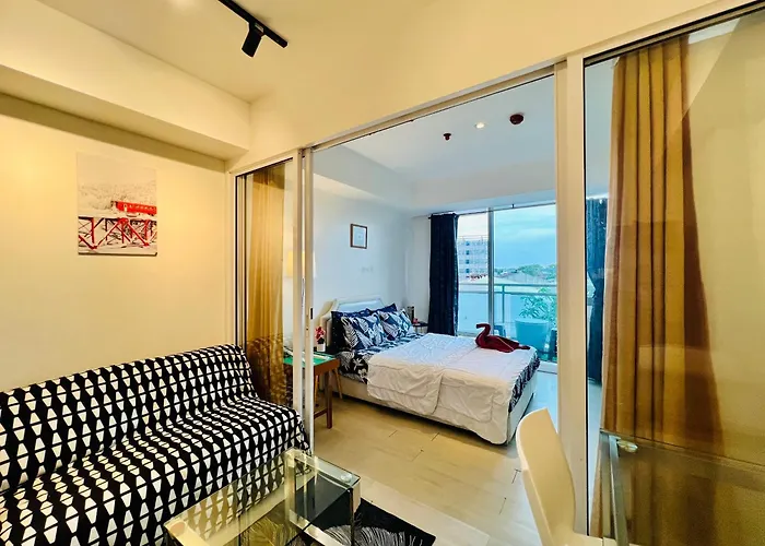 Scr Azureinetflixibalconyigames